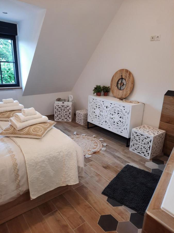 Madelaine Ranch, Nouvelle Piscine 2025 Villa Le Gast Bagian luar foto