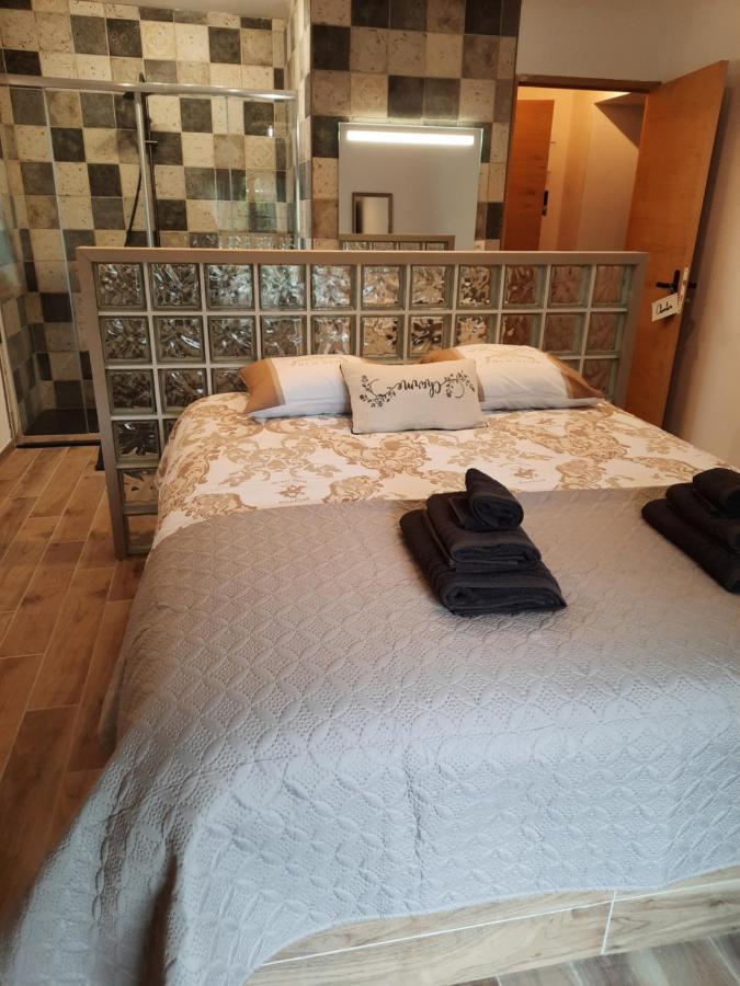 Madelaine Ranch, Nouvelle Piscine 2025 Villa Le Gast Bagian luar foto