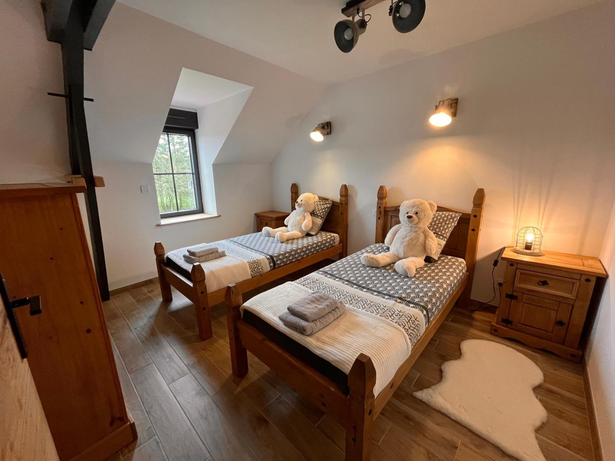 Madelaine Ranch, Nouvelle Piscine 2025 Villa Le Gast Bagian luar foto